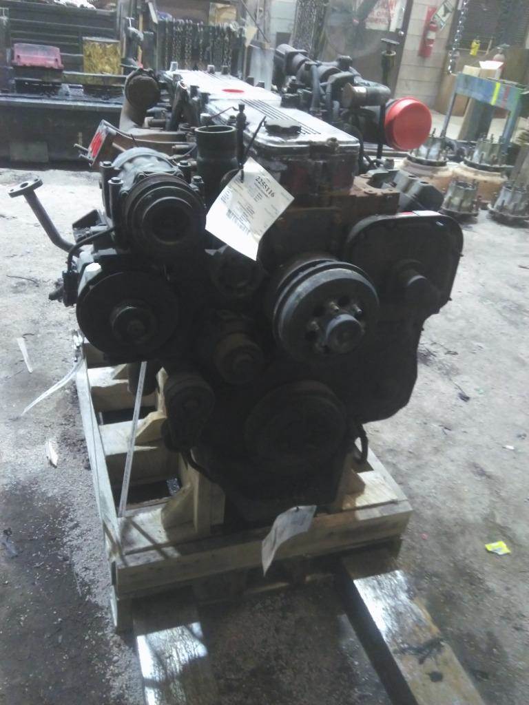 2012 Paccar PX8 Engine for a Paccar PX8 (ISC 8.3)