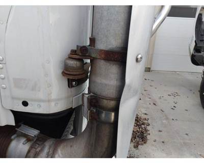 Freightliner M2 112 Right Exhaust Bracket