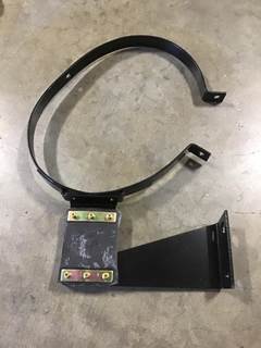 International 8100 Exhaust Bracket