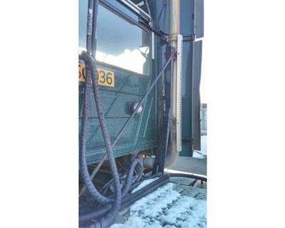 Mack Pinnacle CXU612 Exhaust Bracket for a Mack CXU612