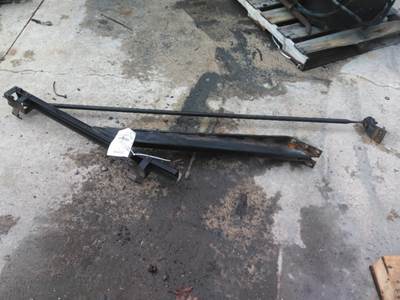 Mack Pinnacle CXU613 Exhaust Bracket for a Mack CXU613