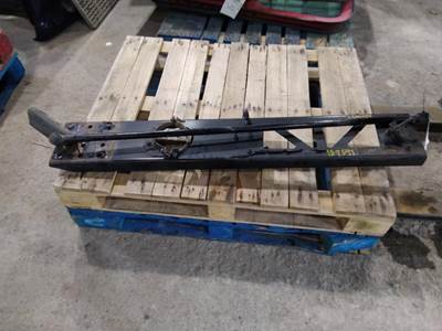 Peterbilt 579 Exhaust Bracket