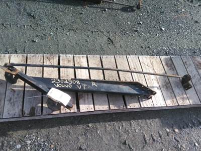 Volvo VT Right Exhaust Bracket