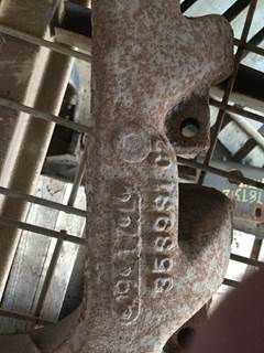 International 9.0L V8 DIESEL Exhaust Manifold