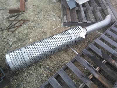 Kenworth T800B Right Exhaust Pipe