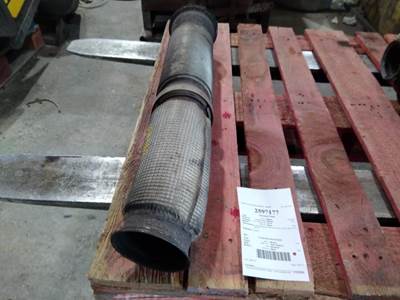 Volvo VNL Exhaust Pipe