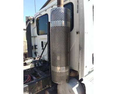 Freightliner Cascadia 125 Right Exhaust Stack