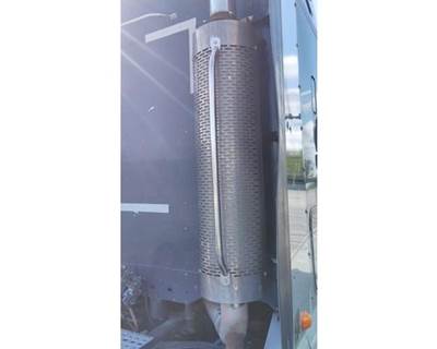 Freightliner Columbia 120 Right Exhaust Stack