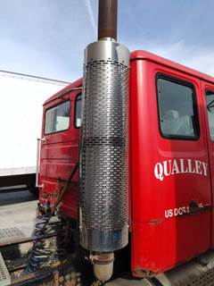 Freightliner FL112 Exhaust Stack