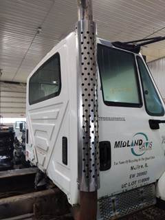 International 7400 Right Exhaust Stack