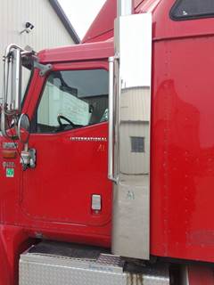 International 9400i Left Exhaust Stack