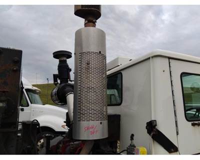 Mack LEU633 Exhaust Stack