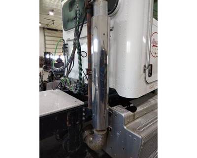 Peterbilt 386 Right Exhaust Stack