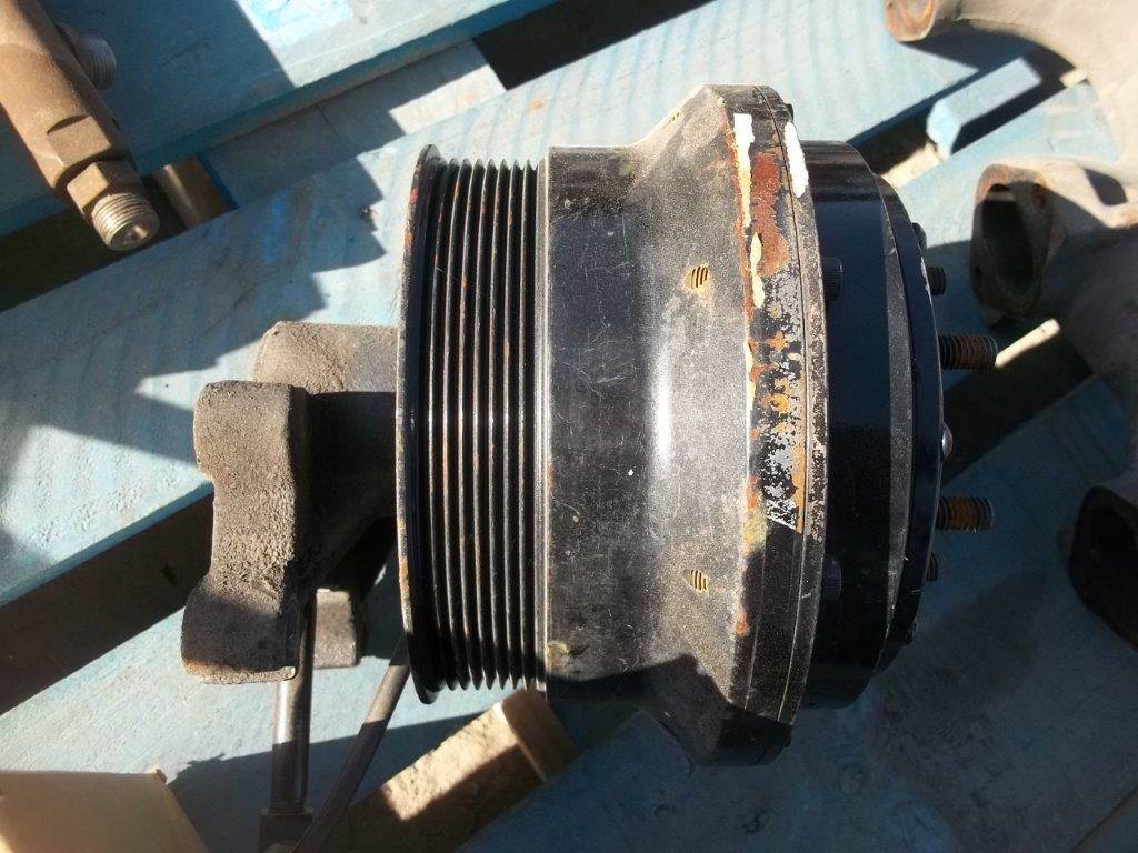 1981 Paccar PX9 Fan Clutch for a Peterbilt 353 For Sale Stockton, CA