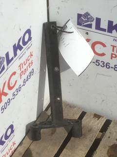 Kenworth T660 Right Fender Bracket