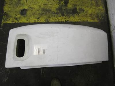 Kenworth T300 Right Fender Extension