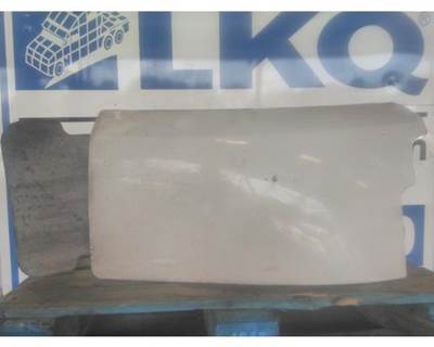 Peterbilt 579 Left Fender Extension