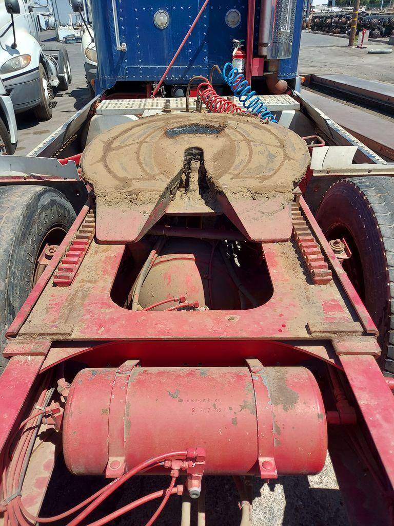 1993 Holland AIR SLIDE Fifth Wheel for a Freightliner FLD112 For Sale