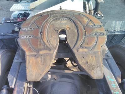 Holland STATIONARY Fifth Wheel