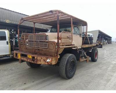 Ford F-800 Flatbed Truck