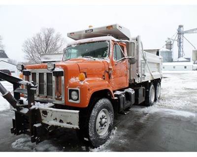International F2574 Fog Light
