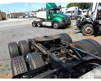 Detroit Cutoff for a Freightliner CASCADIA 126