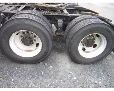 Eaton-Spicer DS404R355 Cutoff for a Freightliner FAS II AIRLINER LATE TANDEM