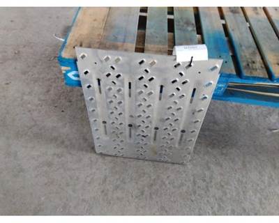 Meritor-Rockwell Cutoff for a Mack CXU612