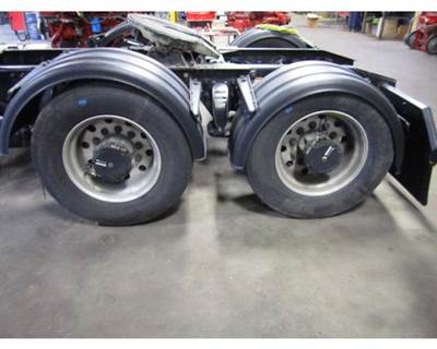 Meritor-Rockwell MD2014XR325 Cutoff for a Freightliner FAS II AIRLINER LATE TANDEM