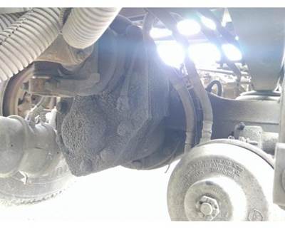 Meritor-Rockwell MD2014XRTBD Single Axle Cutoff for a Freightliner CASCADIA 113