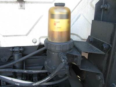 Cummins ISM Fuel / Water Separator for a Cummins ISM-370E