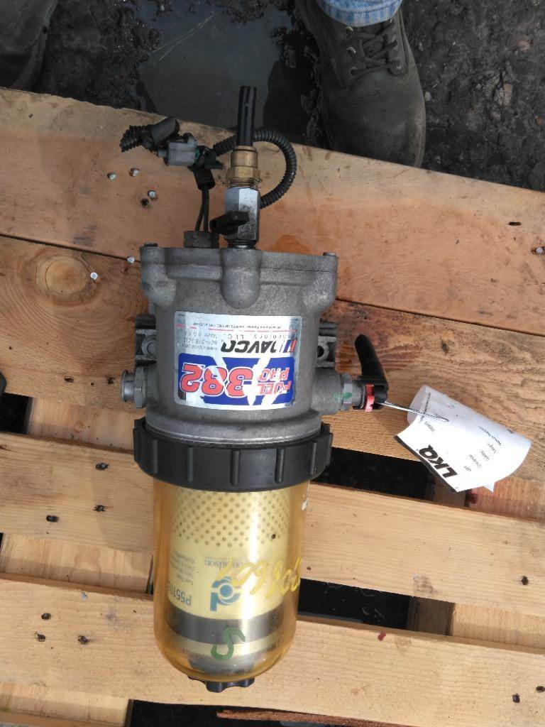 2023 Cummins X15 Fuel / Water Separator for a International LT For Sale