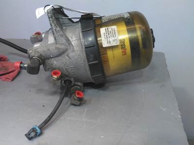 Davco FUEL PRO 483 Left Fuel / Water Separator