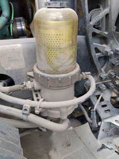 Davco Fuel Pro 382 Right Fuel / Water Separator