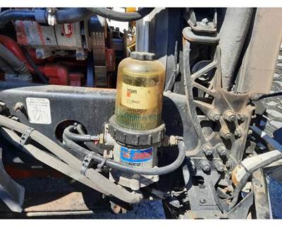 Davco Fuel Pro 382 Right Fuel / Water Separator