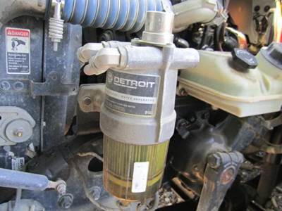 Detroit DD5 Fuel / Water Separator