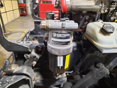 Detroit DD8 Left Fuel / Water Separator