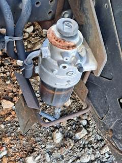 Isuzu 4HK1TC Fuel / Water Separator