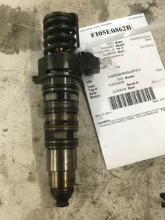 Cummins ISX Fuel Injector for a Cummins ISX EPA 04