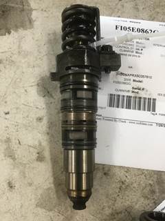 Cummins ISX Fuel Injector for a Cummins ISX EPA 04