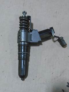 Cummins N14 CELECT Fuel Injector for a Cummins N14 CELECT 310-370 HP