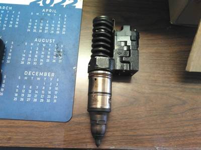 Detroit Series 60 12.7L DDEC IV Fuel Injector for a Detroit 60 SERIES-12.7 DDC4