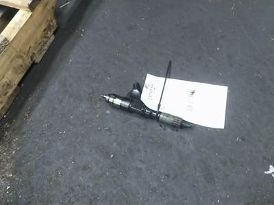 Isuzu 4HK1TC Fuel Injector