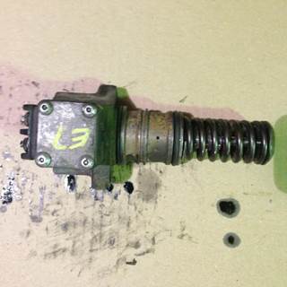 Mack E7 E-Tech Fuel Injector for a Mack E7 ETEC 300 TO 399 HP