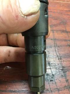 Mercedes-Benz MBE 4000 Fuel Injector for a Mercedes MBE4000