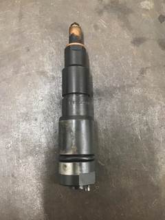 Mercedes-Benz OM460LA Fuel Injector for a Mercedes OM 460LA