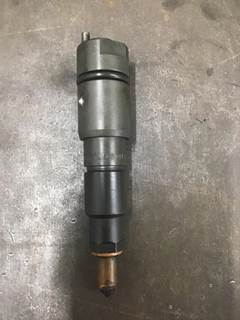 Mercedes-Benz OM460LA Fuel Injector for a Mercedes OM 460LA