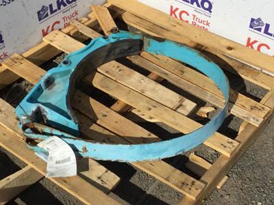 Freightliner Columbia 120 Fuel Tank Strap / Bracket