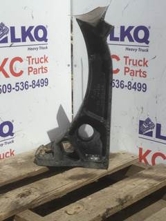 Freightliner FLD120 Fuel Tank Strap / Bracket