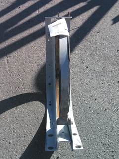 Kenworth T680 Fuel Tank Strap / Bracket